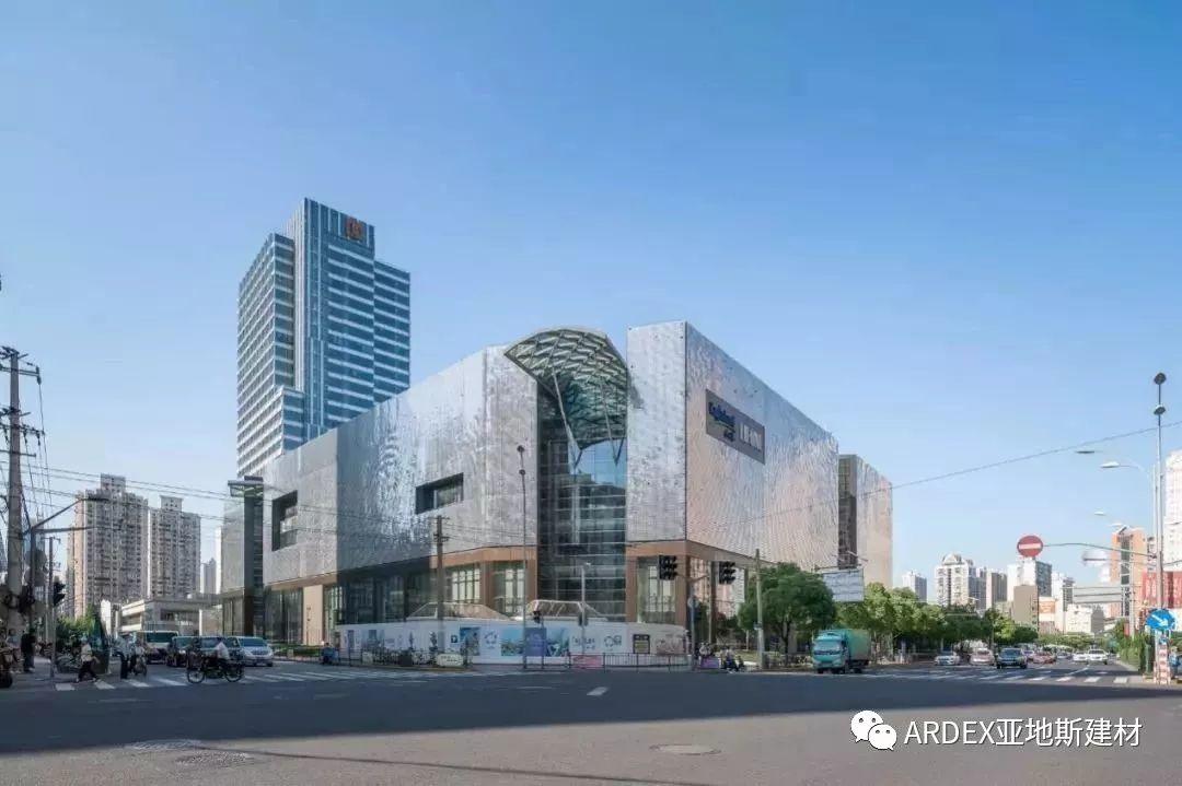 亞地斯防水“力筑”上海顏值新地標(biāo) - 10米水景幕墻 亞地斯防水“力筑”上海顏值新地標(biāo) - 10米水景幕墻