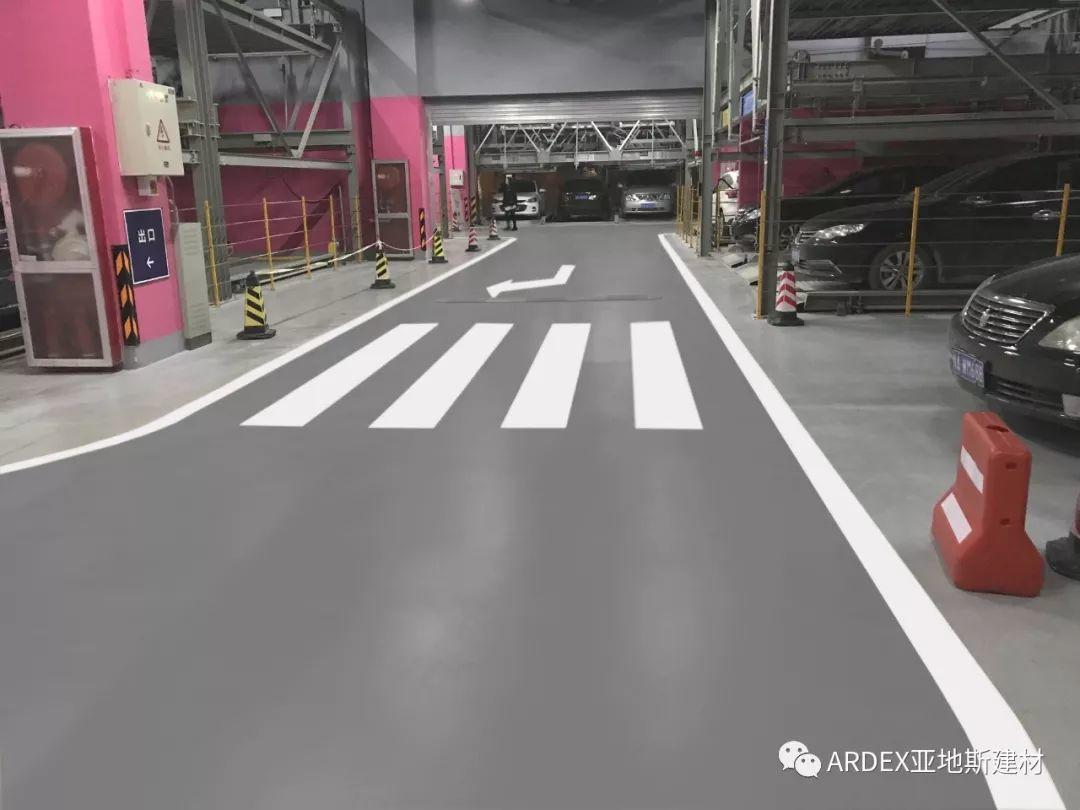 體驗升級！本色水泥基自流平系統重塑2萬平地下車庫，不僅僅是感官