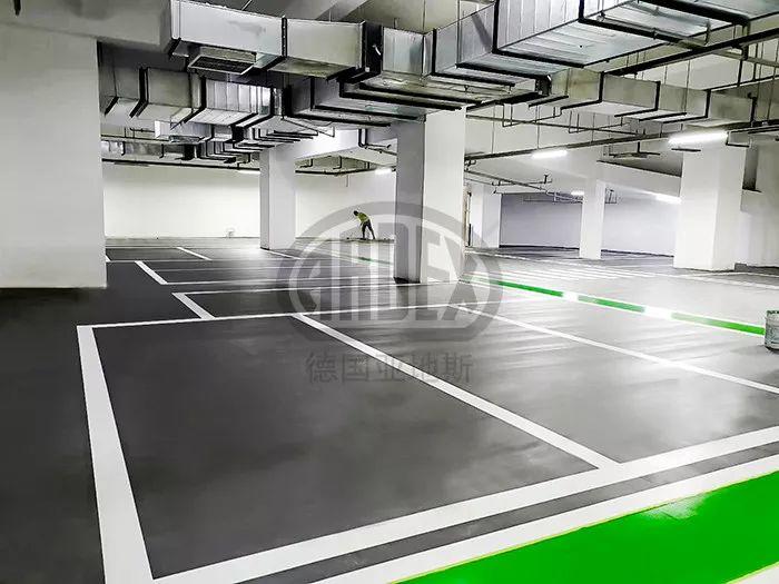 【案例分享】亞地斯水泥基面自流平又出爆款!鄭州龍湖金融島停車庫 【案例分享】亞地斯水泥基面自流平又出爆款!鄭州龍湖金融島停車庫