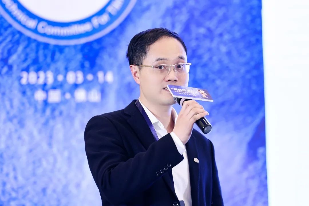 亞地斯集團(tuán)榮獲中國(guó)陶瓷工業(yè)協(xié)會(huì)瓷磚粘貼技術(shù)專(zhuān)業(yè)委員會(huì)榮譽(yù)表彰 亞地斯集團(tuán)榮獲中國(guó)陶瓷工業(yè)協(xié)會(huì)瓷磚粘貼技術(shù)專(zhuān)業(yè)委員會(huì)榮譽(yù)表彰